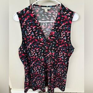 Dana Buchman sleeveless v-neck blouse